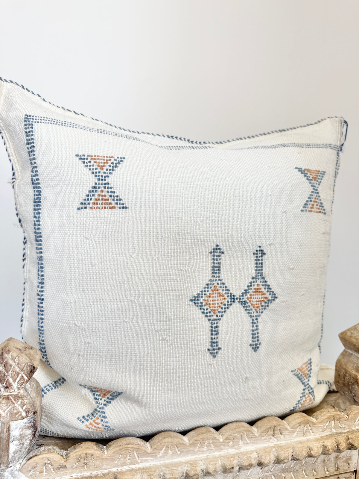 Cactus Silk Square Cover - Sq299