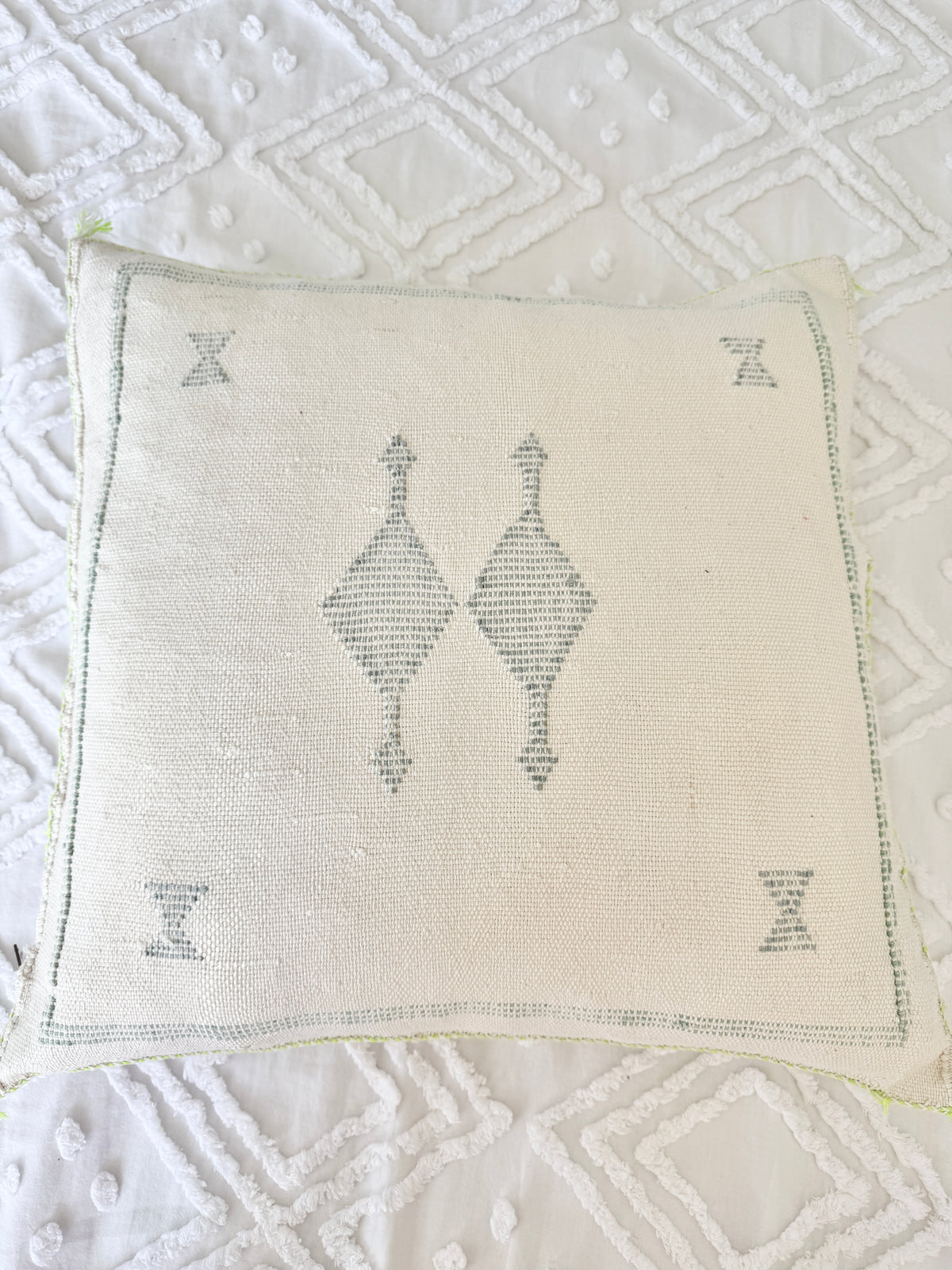 Cactus Silk Square Cover - Sq260