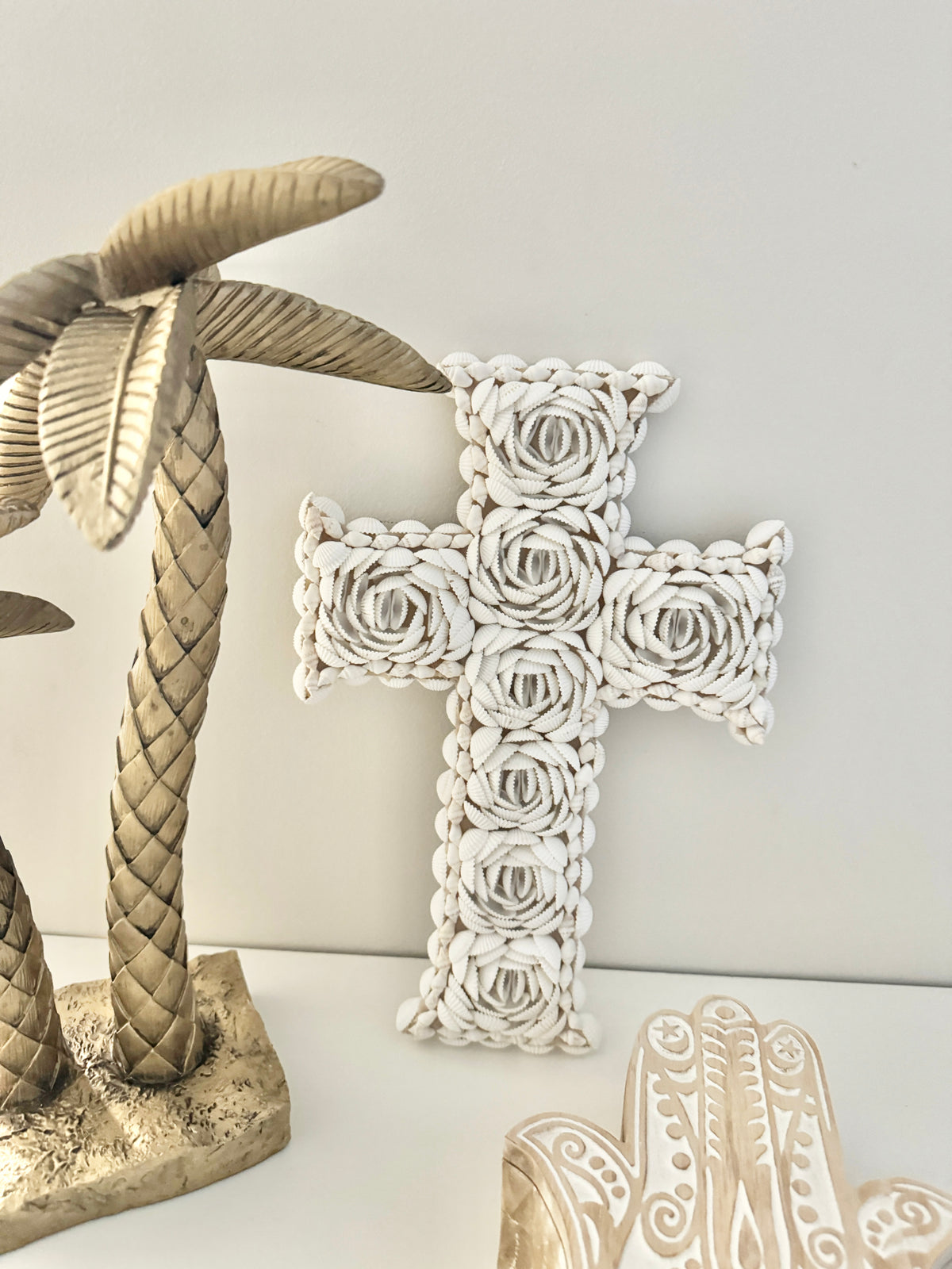 Shell Cross Closed Flower - Large