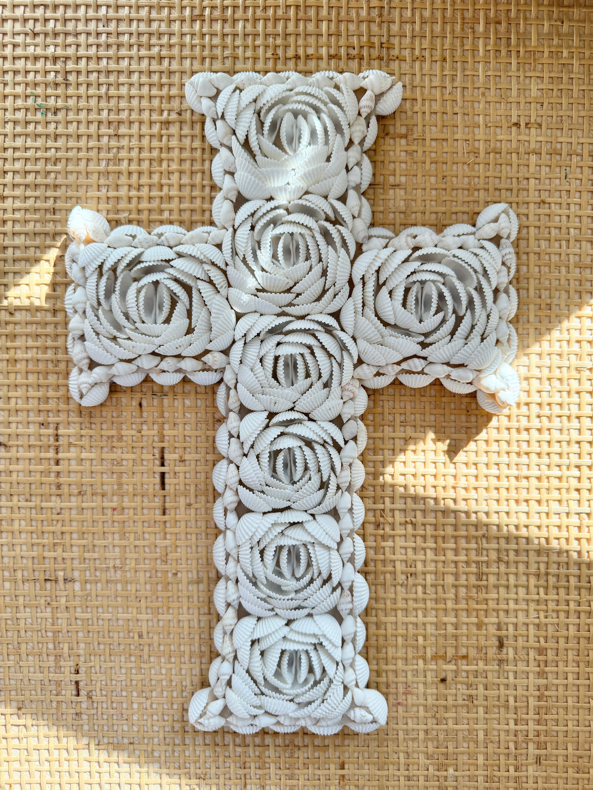 Shell Cross Closed Flower - Large