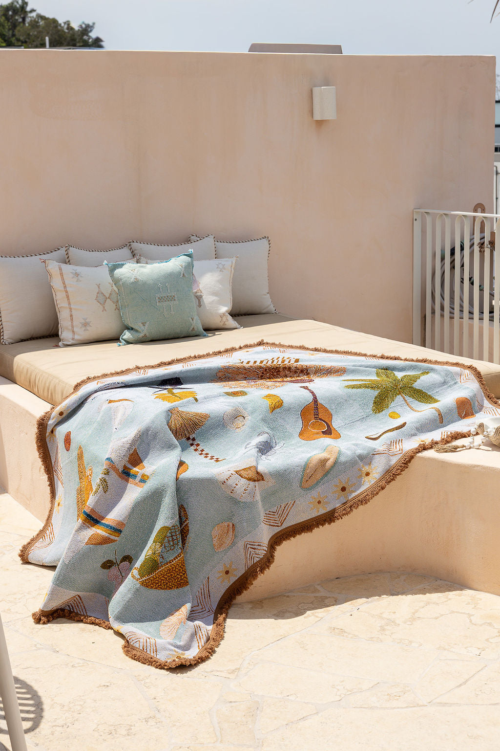 Gabrielle Diamantis Throw Summer Lovin