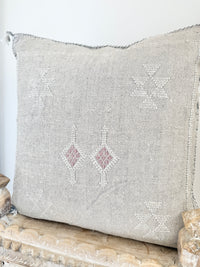 Cactus Silk Square Cover - Sq276