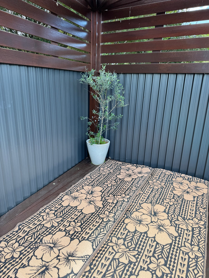 Recycled Outdoor Mat 15 ~ Large - 2.8 x 2.8 m