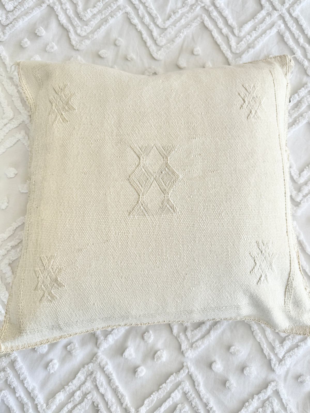 Cactus Silk Square Cover - Sq221