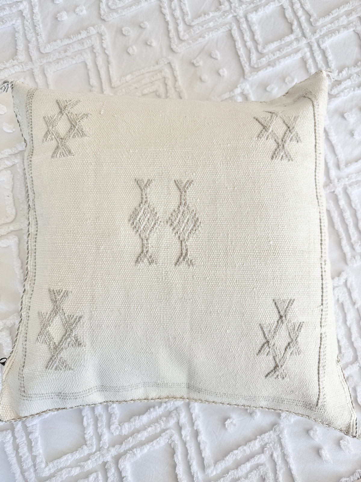 Cactus Silk Square Cover - Sq220