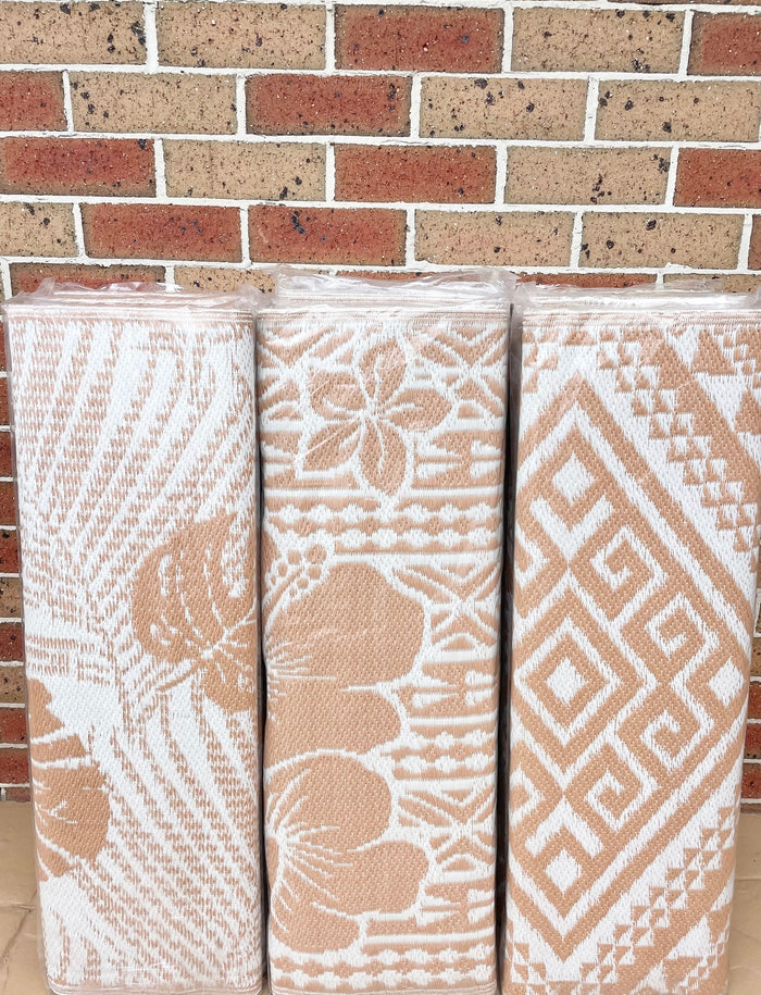 Recycled Outdoor Mat 1 Hibiscus ~ Large 2.8 x 2.8