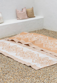 Recycled Outdoor Mat 13 Lorenzo Star ~ Med ~ 1.8 x 2.8