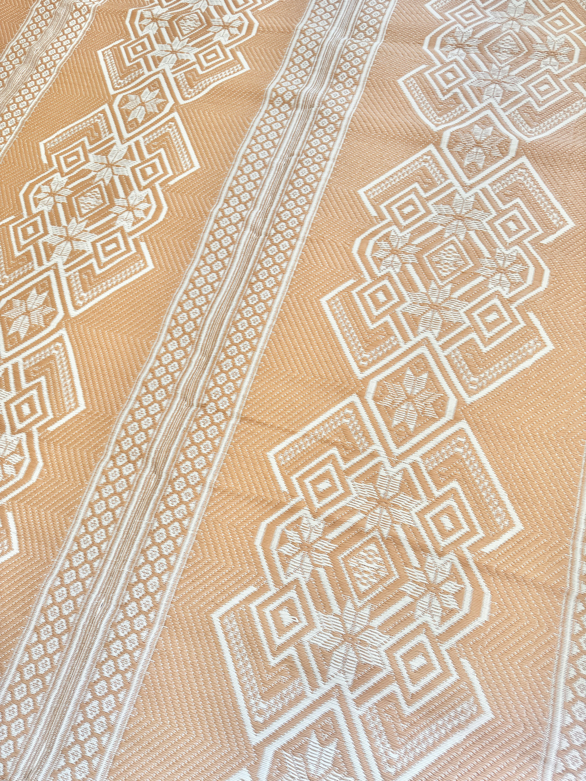 Recycled Outdoor Mat 13 Lorenzo Star ~ Med ~ 1.8 x 2.8