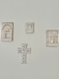 Shell Cross Closed Flower - Large