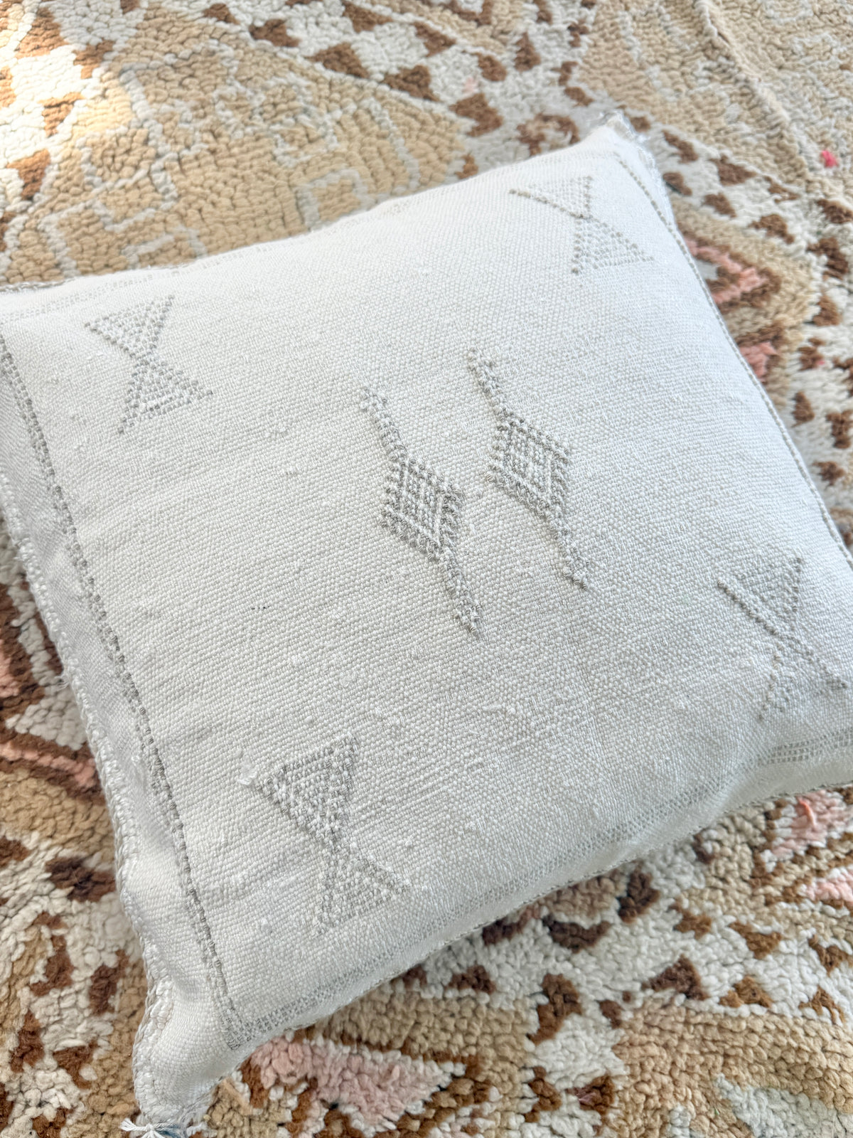 Cactus Silk Square Cover - Sq438