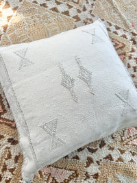 Cactus Silk Square Cover - Sq438