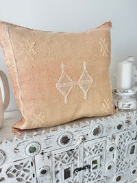 Cactus Silk Square Cover - Sq427