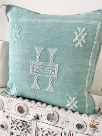 Cactus Silk Square Cover - Sq461
