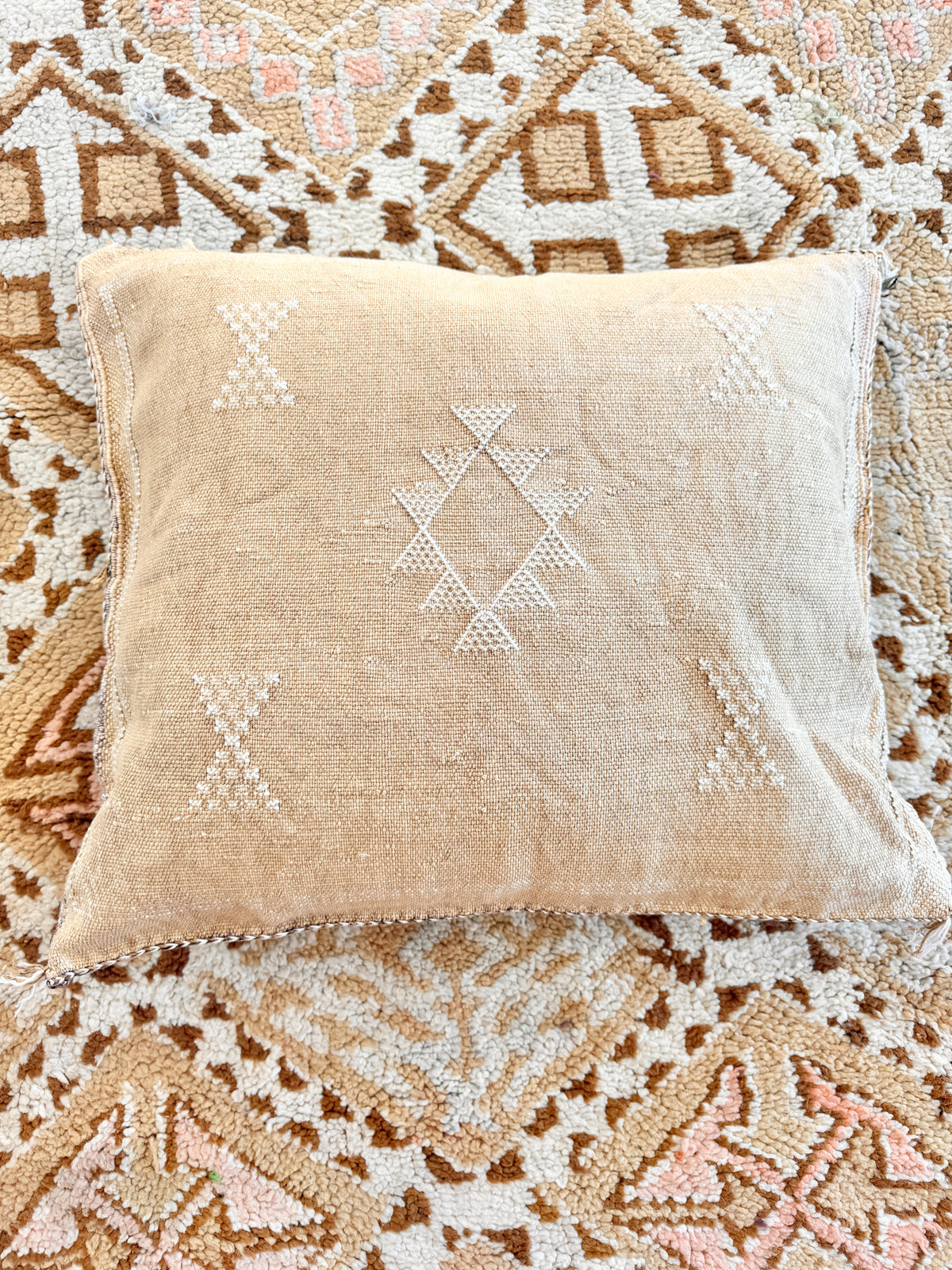 Cactus Silk Square Cover - Sq402