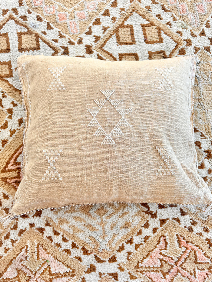 Cactus Silk Square Cover - Sq402