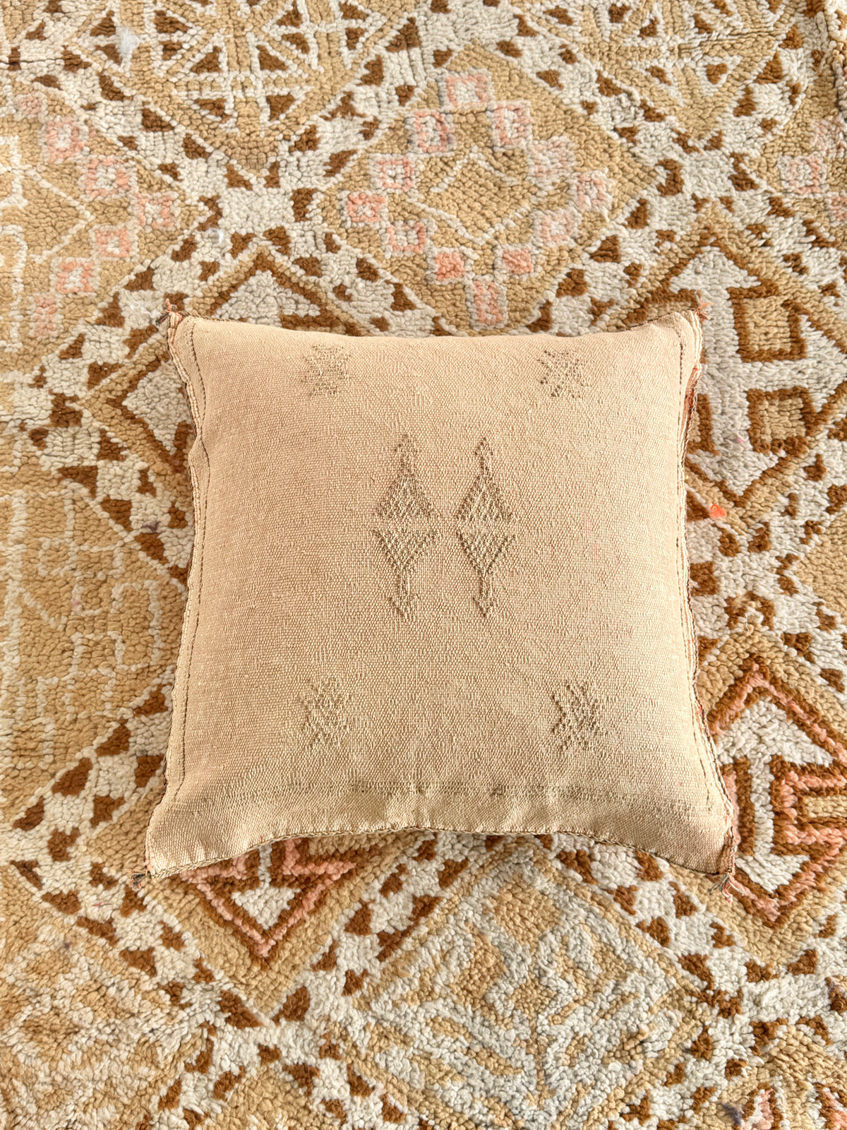 Cactus Silk Square Cover - Sq430