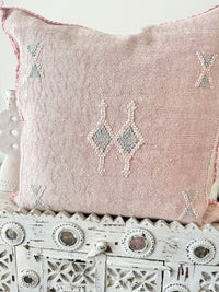 Cactus Silk Square Cover - Sq407