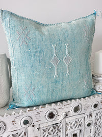 Cactus Silk Square Cover - Sq451