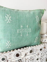Cactus Silk Square Cover - Sq462