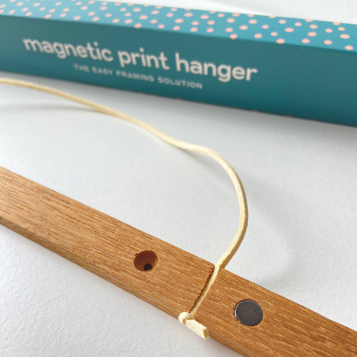 Magnetic Print Hanger Frame 42cm