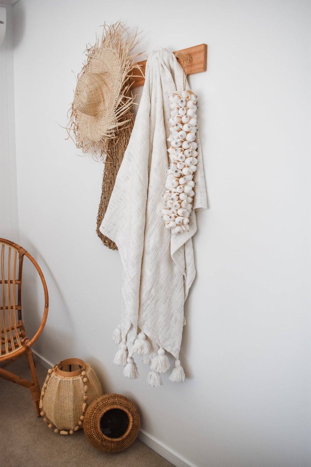 White Maklak Tassel Throw Standard