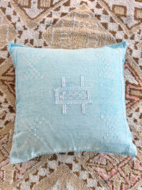 Cactus Silk Square Cover - Sq452