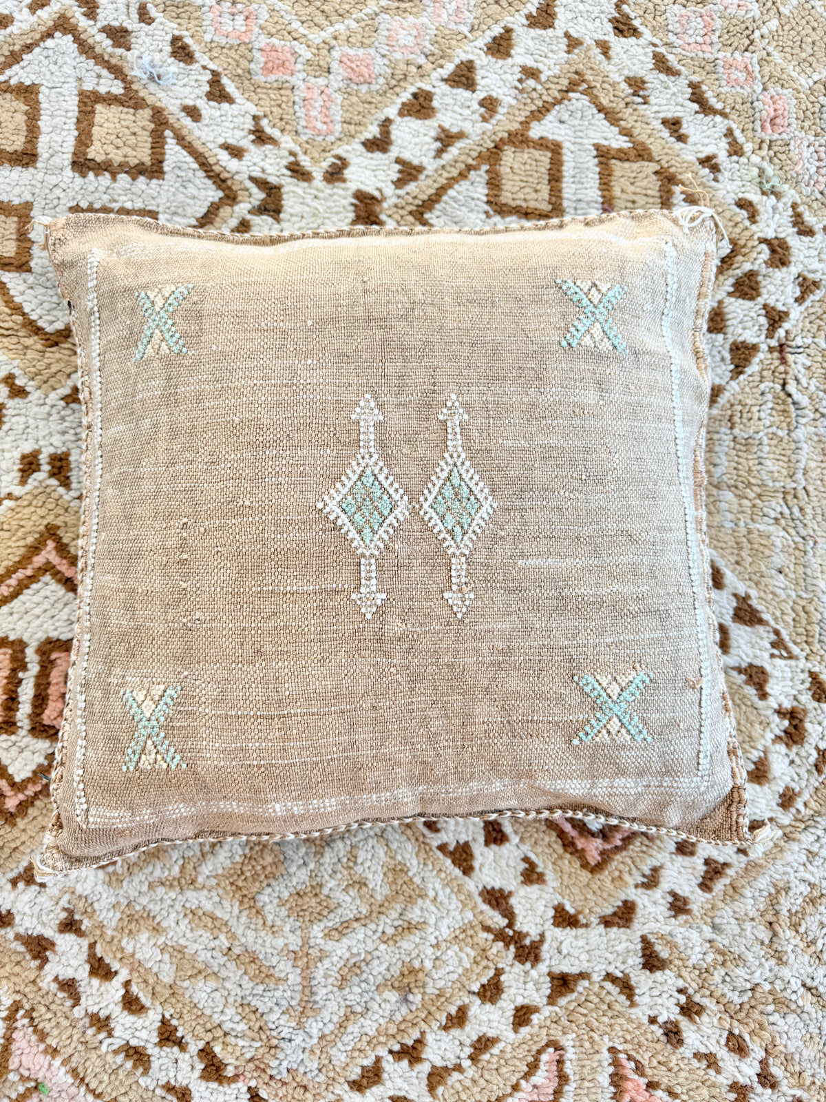 Cactus Silk Square Cover - Sq403
