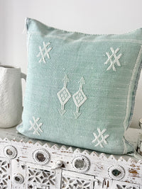 Cactus Silk Square Cover - Sq458