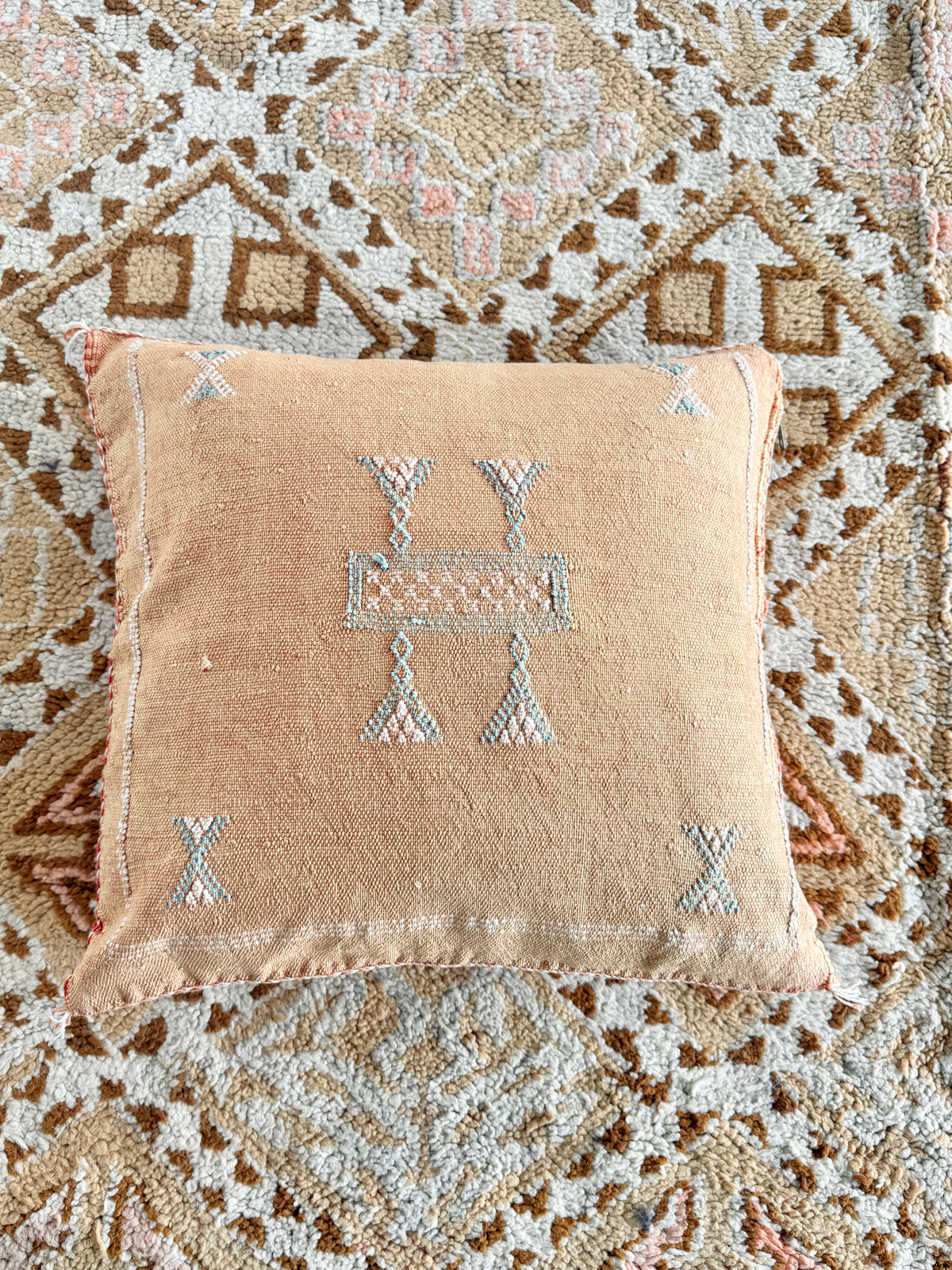 Cactus Silk Square Cover - Sq431
