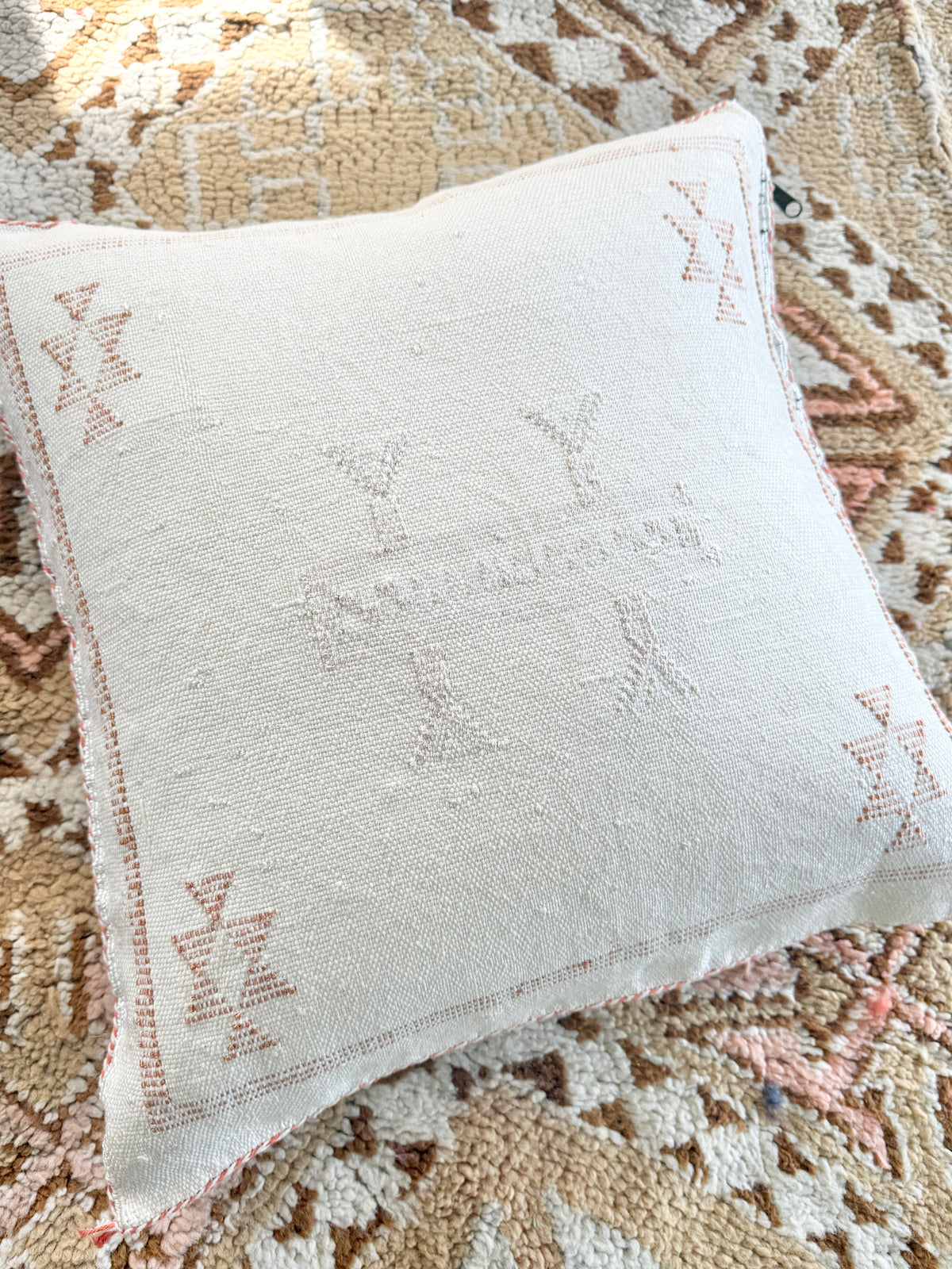Cactus Silk Square Cover - Sq440