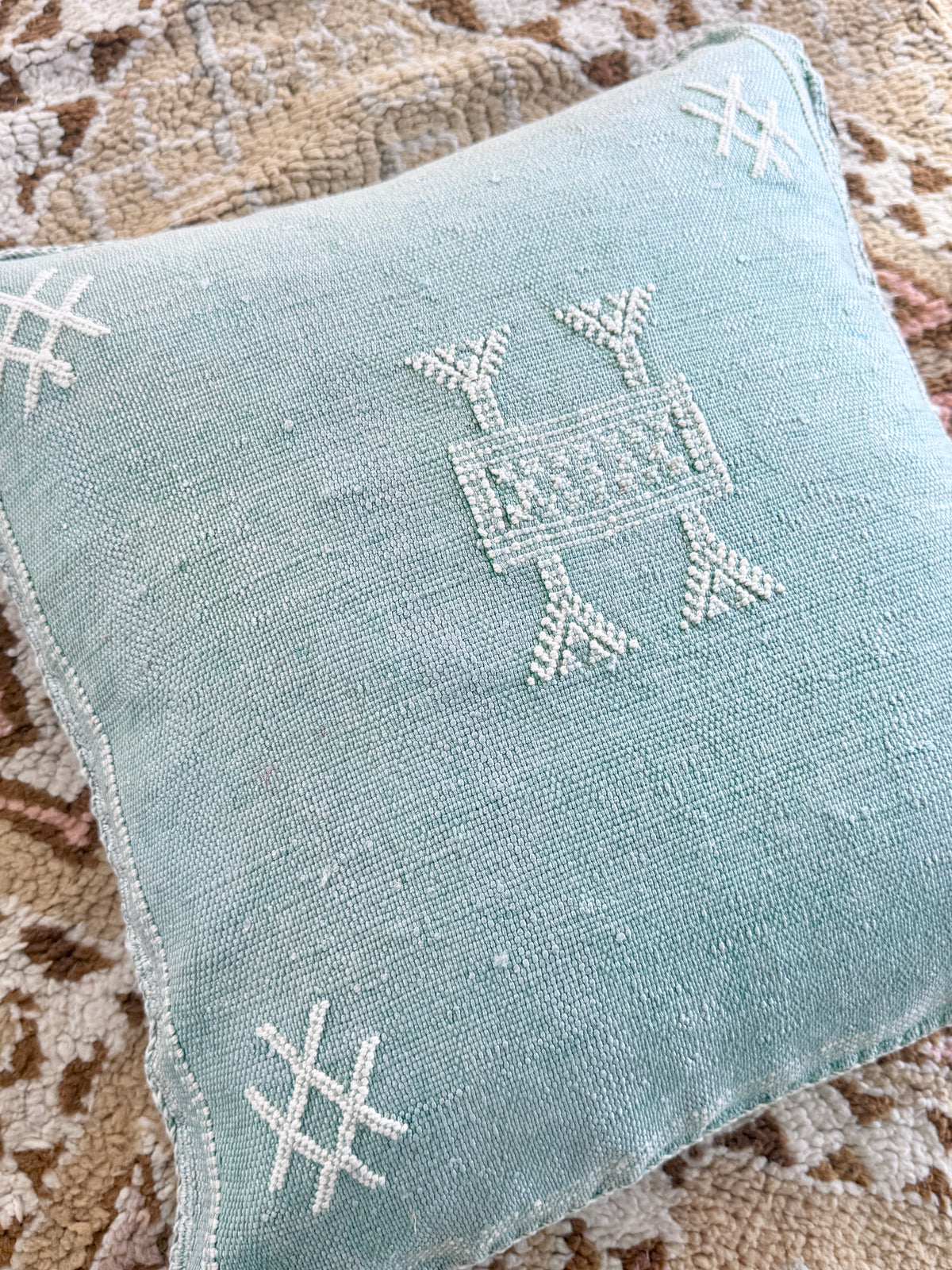 Cactus Silk Square Cover - Sq459