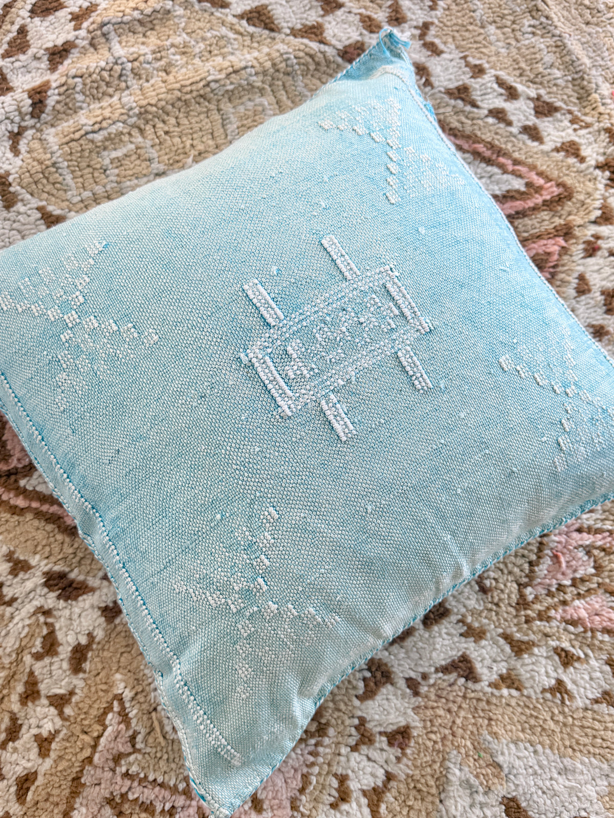 Cactus Silk Square Cover - Sq452