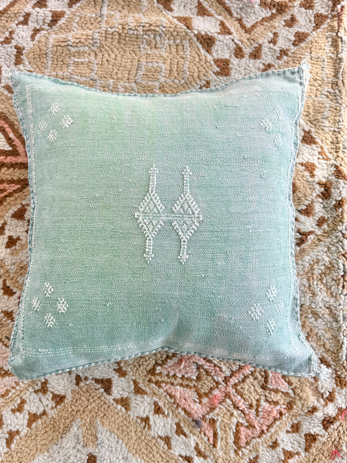 Cactus Silk Square Cover - Sq463
