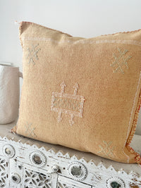 Cactus Silk Square Cover - Sq434