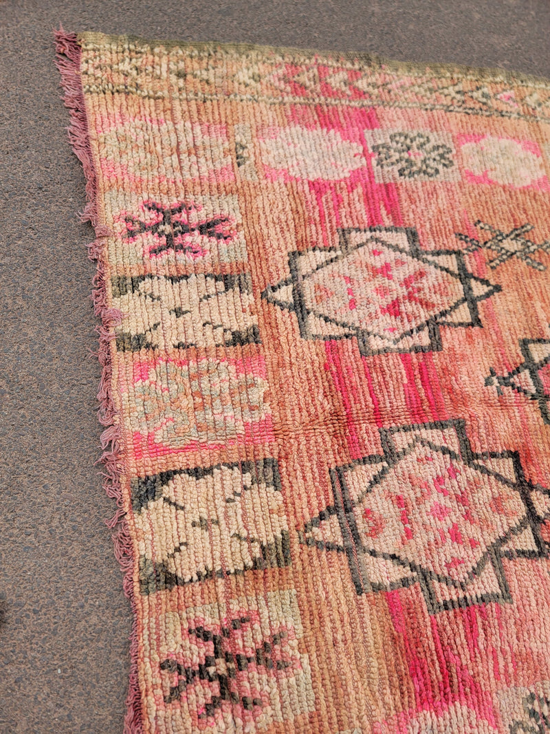 Moroccan Vintage  Rug  "Caprice"