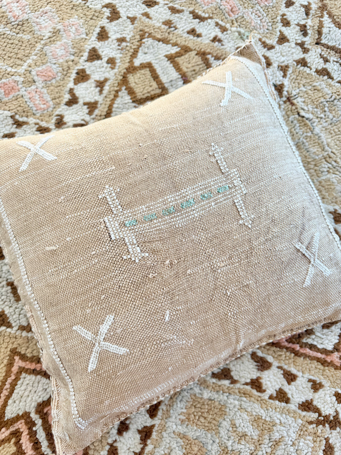 Cactus Silk Square Cover - Sq404