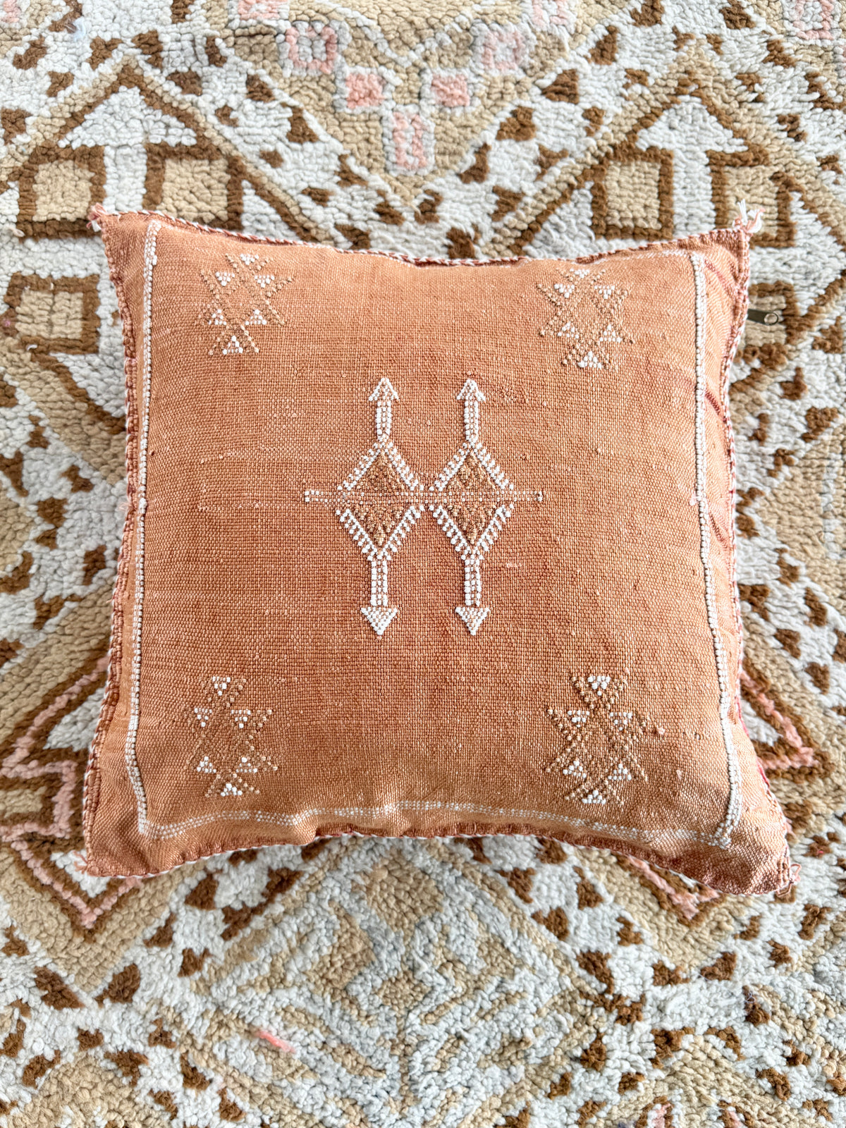 Cactus Silk Square Cover - Sq469