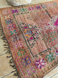 Moroccan Vintage Rug “Daisy” 382 x 191