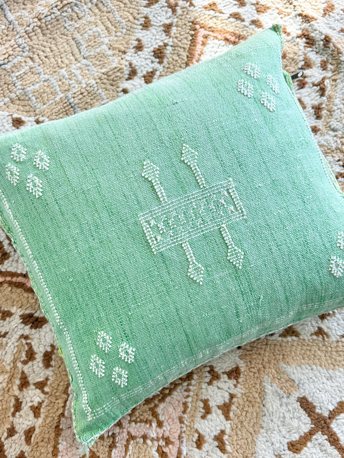 Cactus Silk Square Cover - Sq464