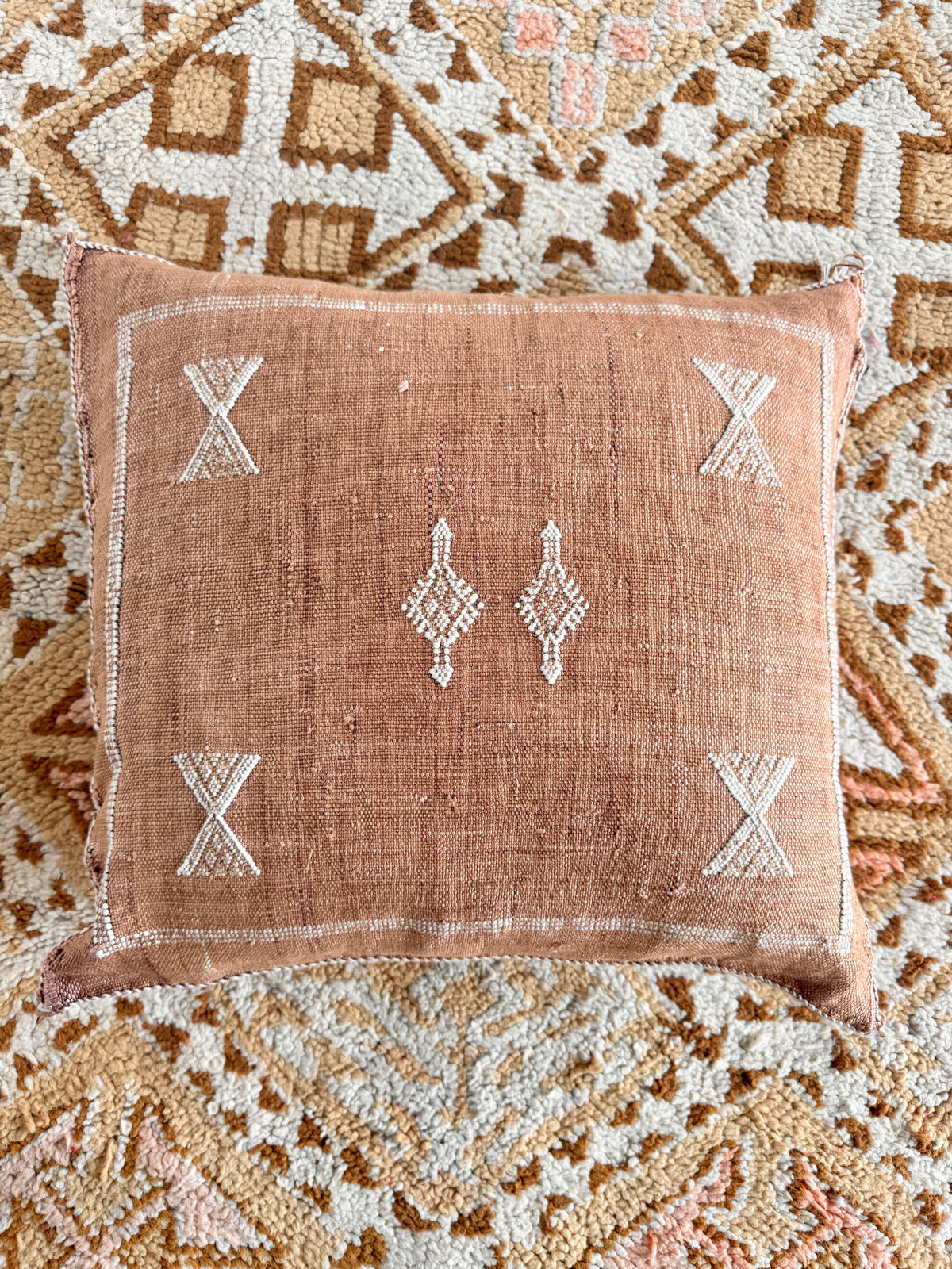 Cactus Silk Square Cover - Sq421