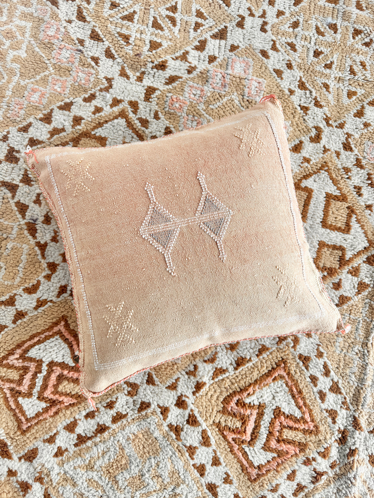 Cactus Silk Square Cover - Sq426