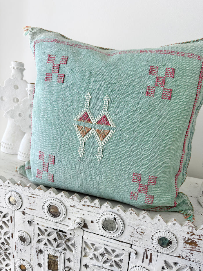 Cactus Silk Square Cover - Sq378