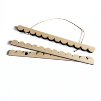 Magnetic Print Hanger Scallop 21cm