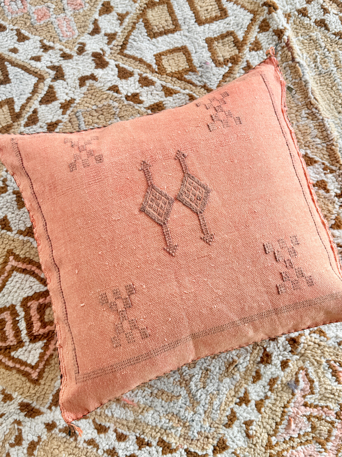 Cactus Silk Square Cover - Sq473
