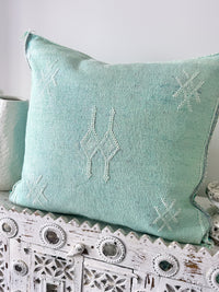 Cactus Silk Square Cover - Sq457