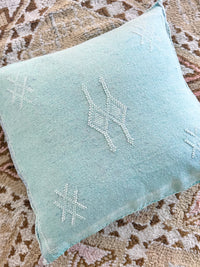 Cactus Silk Square Cover - Sq457