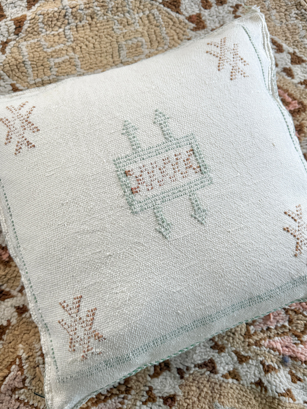 Cactus Silk Square Cover - Sq444