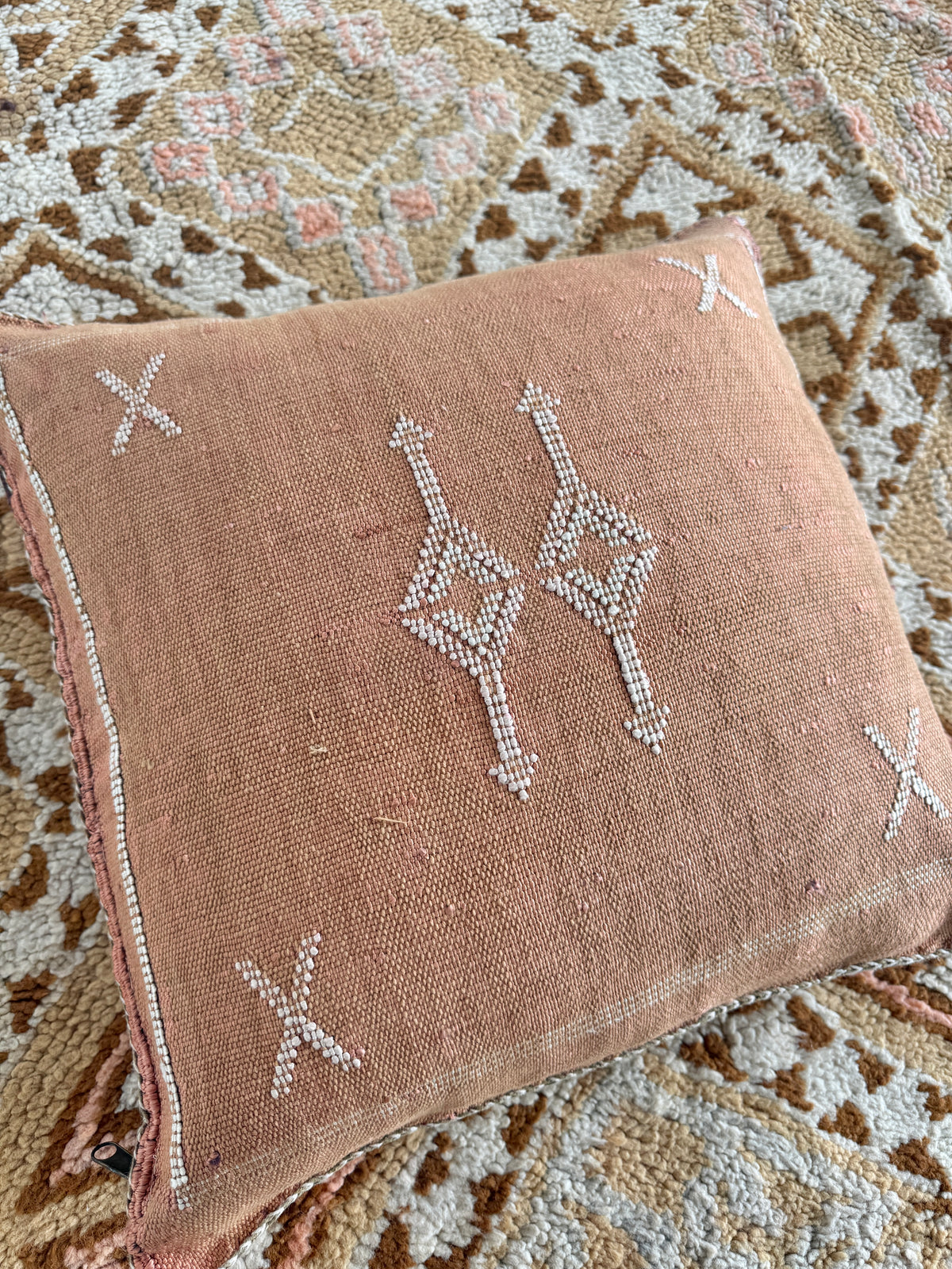 Cactus Silk Square Cover - Sq420