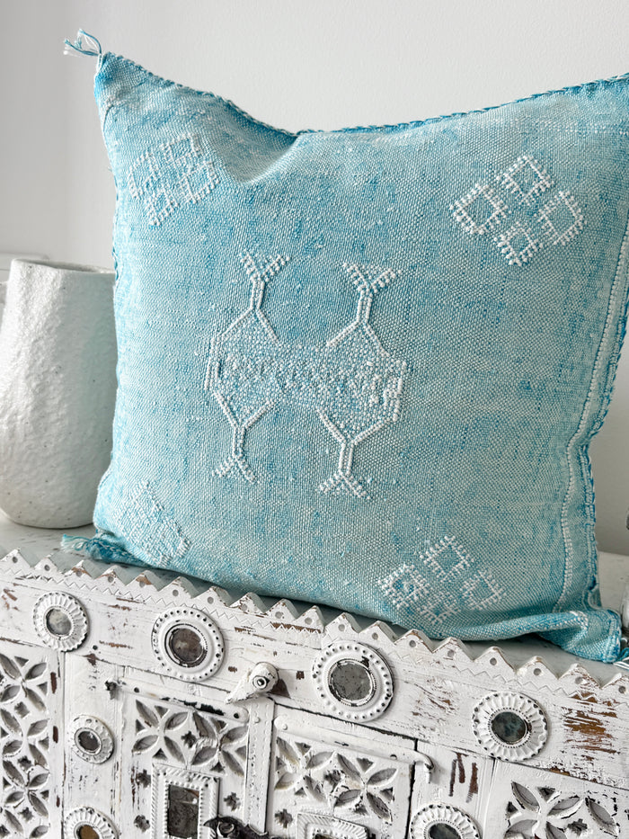 Cactus Silk Square Cover - Sq453