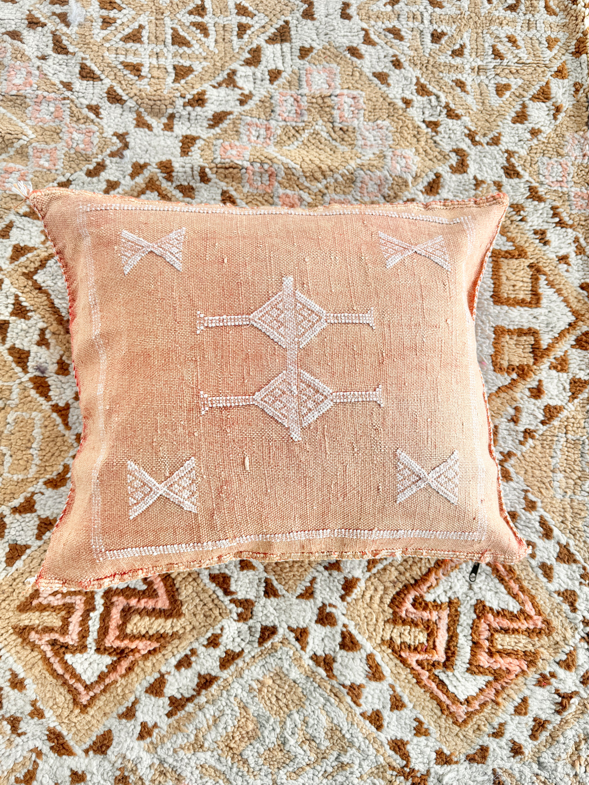 Cactus Silk Square Cover - Sq466